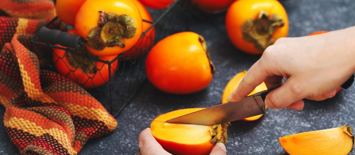 Hypertension et alimentation : quels sont les bienfaits du kaki ?